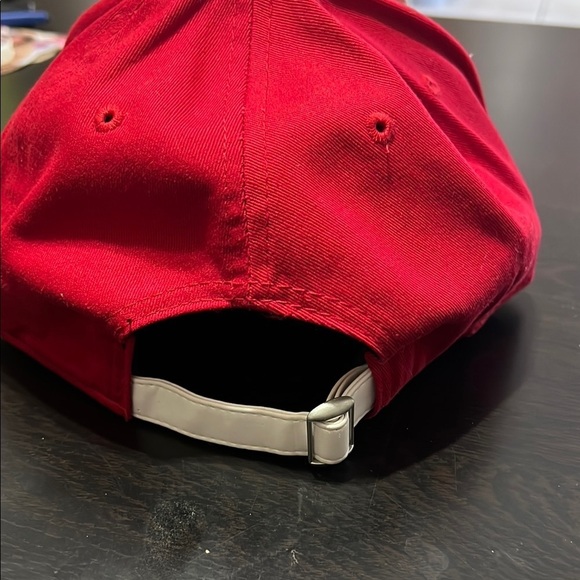 49ers Vibrant Red New Era Cap - Picture 3 of 8